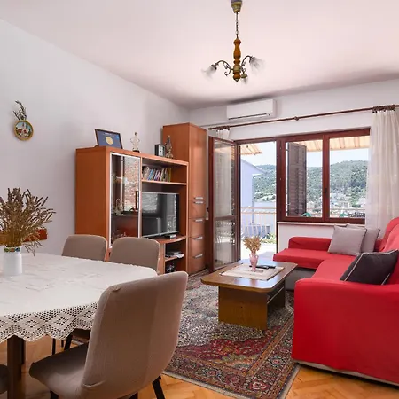 Apartment Apartment 